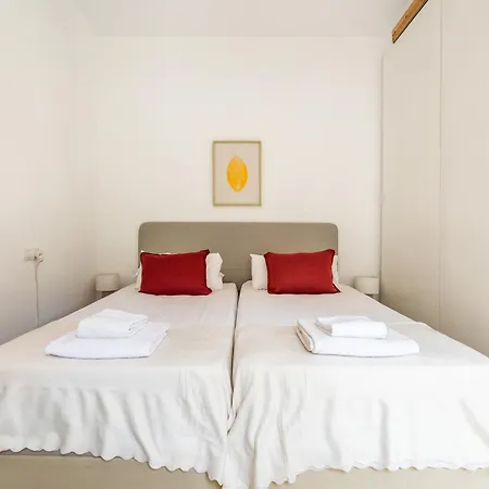 Flateli Rossello Apartamento *